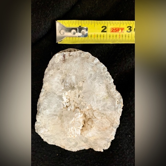 1 1/2 lb THUNDER EGG/GEODE Rock - Picture 7 of 8